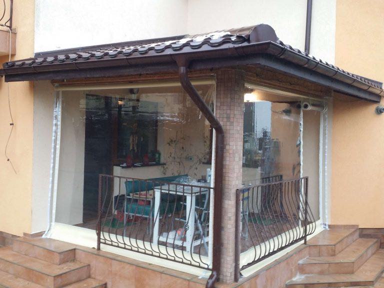 Folie transparenta pentru inchiderea teraselor 97 rulouri transparente